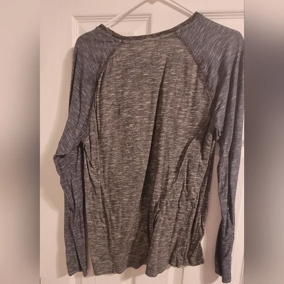 Long Sleeve shirt- Size XL - Picture 2 of 3